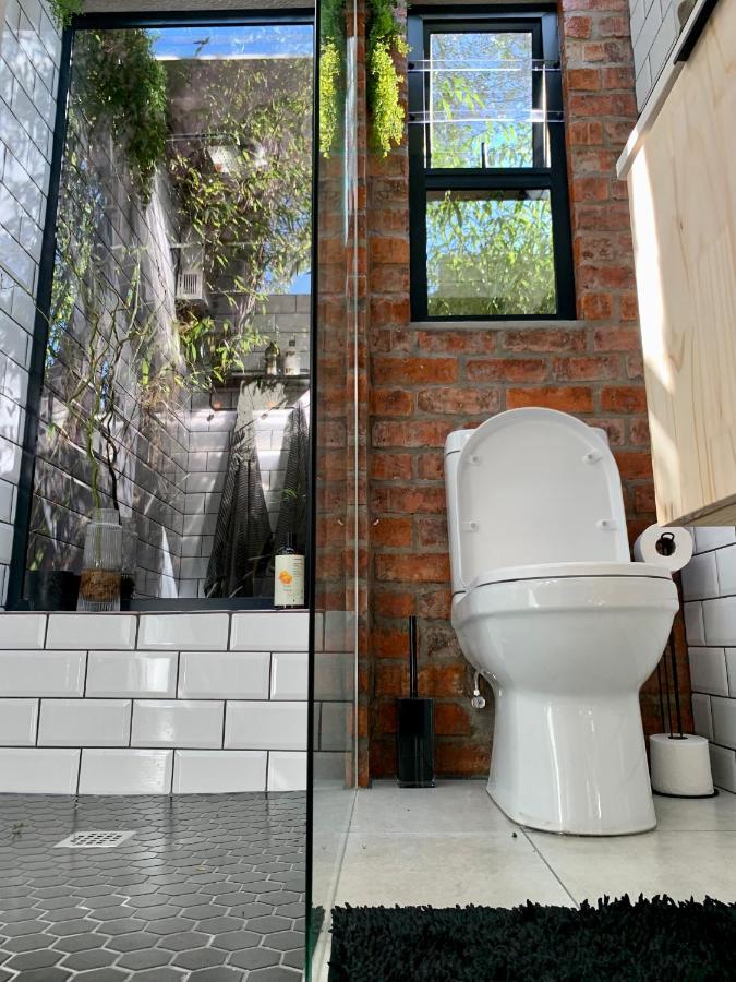The Secret Garden Hideaway Apartment Мозел Бей Екстериор снимка