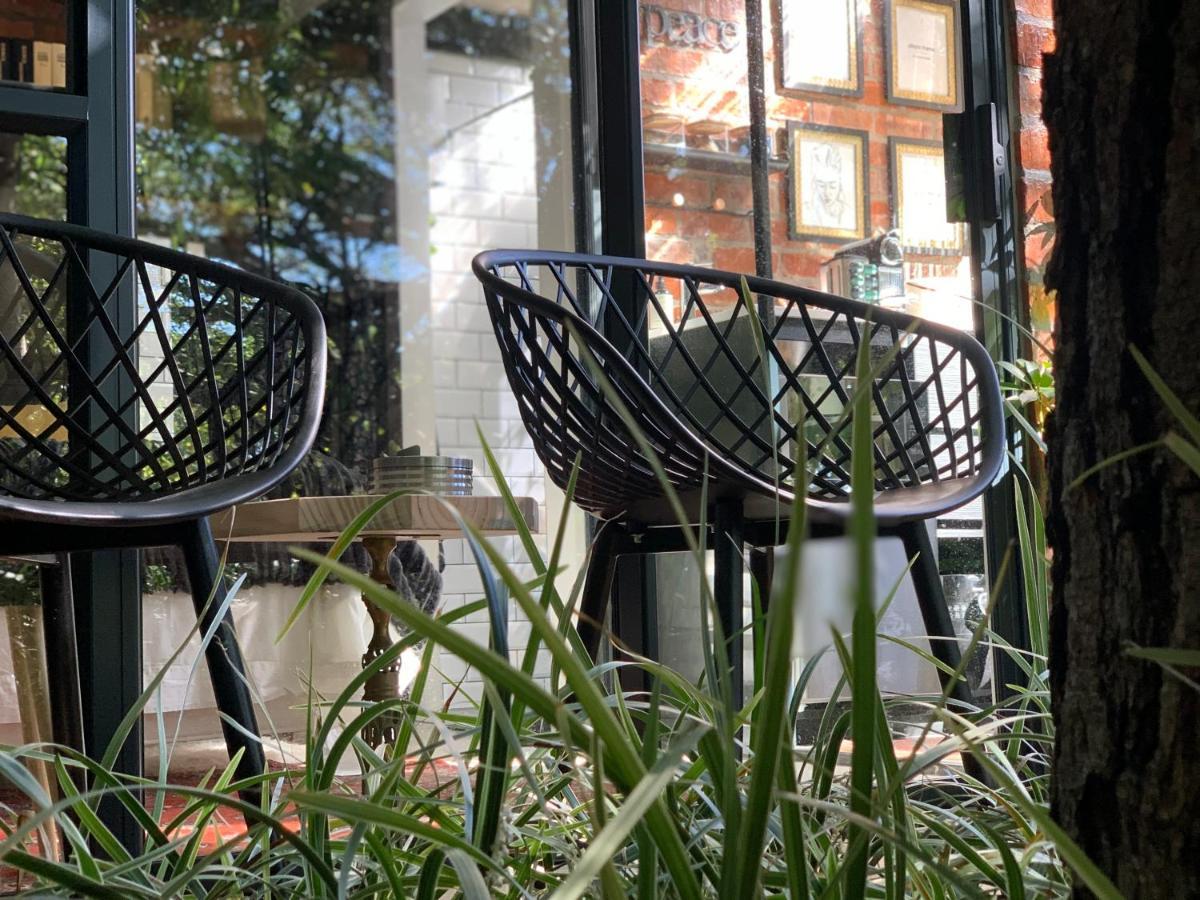 The Secret Garden Hideaway Apartment Мозел Бей Екстериор снимка